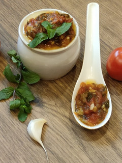 A picture of Tomato Chutney (Naga Tomato Chutney) !!.