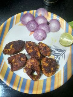 வஞ்சரம் மீன் வறுவல் (Vanjaram meen varuval recipe in tamil) செய்முறை முக்கிய புகைப்படம்