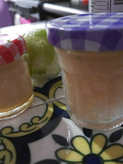 Una foto de Yakult de suero de kéfir