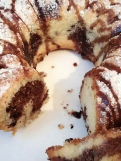Une photo de Cake citron bio chocolat cailler🍋🍫