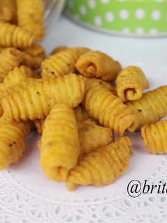 Foto resep Kue Bawang Keju (Kue Garpu) #RabuBaru #BikinRamadhanBerkesan