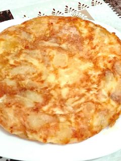 Una foto de Tortilla pequeña de patatas y mozzarella
