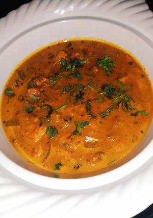 A picture of Paneer curry.