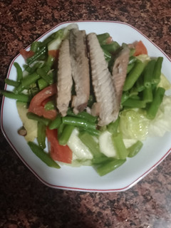 Foto principal de Ensalada de judías verdes, caballa y pistachos