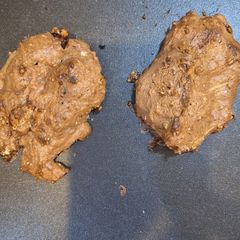 A picture of Keto cookies.