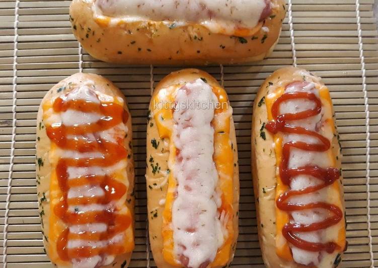 Cheese Hot Dog