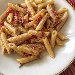 Foto di Penne con ricotta di capra e peperoni