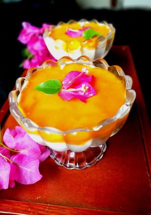 A picture of Mango panna cotta.