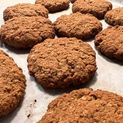 A picture of Healthy Oatmeal Cookies.