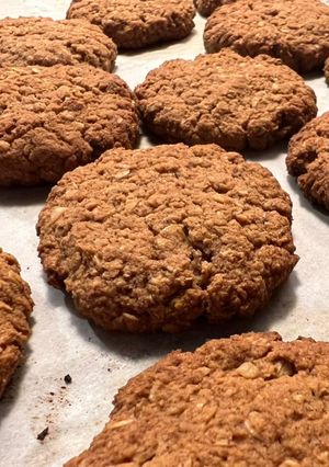 A picture of Healthy Oatmeal Cookies.