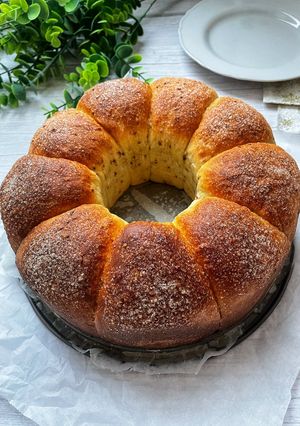 Una foto de Pan dulce de aceite, naranja y anís