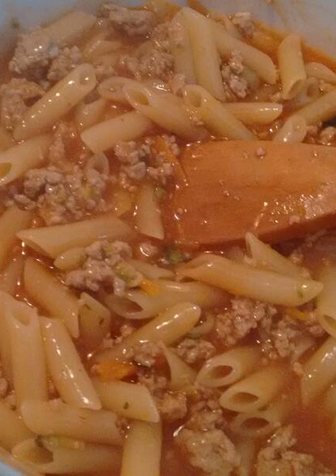 Una foto de Pluma con carne molida. ॐ
