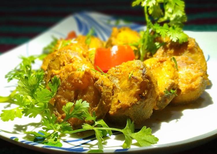 Kacche Kele Ki Sabzi Recipe In Hindi