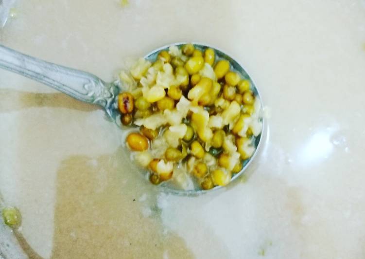 Kacang hijau santan kelapa