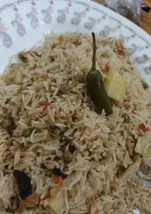 A picture of Vegetable Pulao.