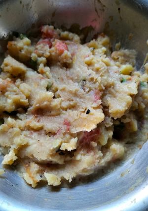 आलु प्याज़ भर्ता (aloo pyaz bharta recipe in Hindi) रेसिपी मुख्य फोटो