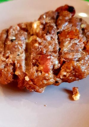 A picture of Beef patties.