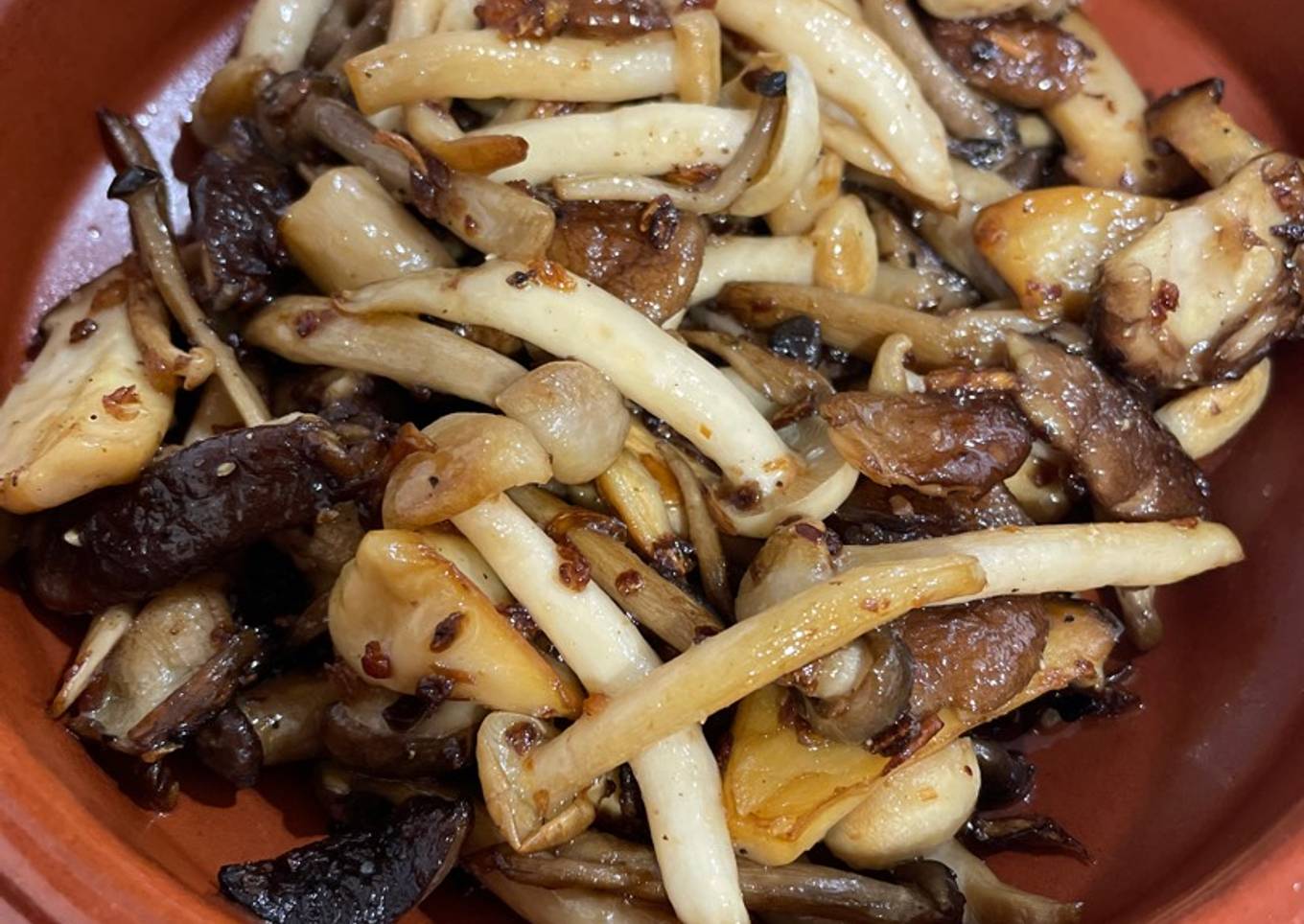 Setas al ajillo