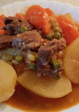 Una foto de Patatas guisadas con Corzo en olla express
