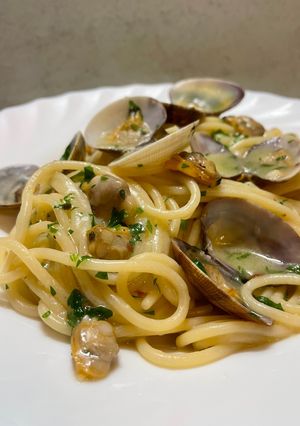 A picture of Spaghetti with Clams.