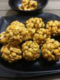Moongfali & Gud ke laddoo