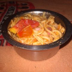 Hakka noodles without veggies A picture of Hakka noodles without veggies.