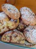 Pan dei morti, frutta secca, cannella, liquore, amaretti e biscotti secchi