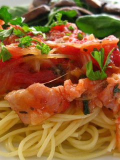 A picture of 20 Minute Pasta w/ Bacon Tomato Sauce for 2.