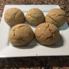 A picture of Snickerdoodle cookies.