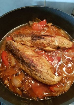 Foto principal de Atún con cebolla en salsa