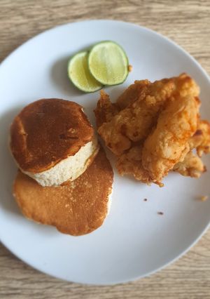 รูปของ Crispy Chicken and Fruffy Pancake