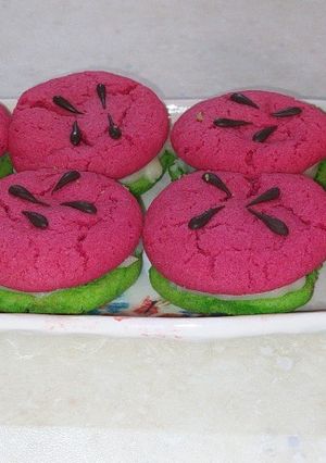 A picture of Watermelon_shaped cookies.