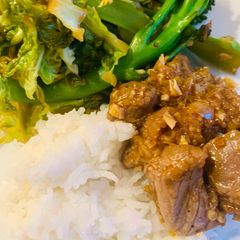 A picture of Vietnamese lemongrass beef.