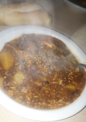 Una foto de Guiso de lentejas y arroz