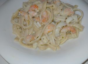 Une photo de Pâtes aux scampis et calamars, sauce au Boursin