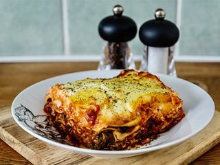 Lasagne with grilled vegetables