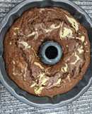 Queque de plátano y chocolate marmoleado con queso crema