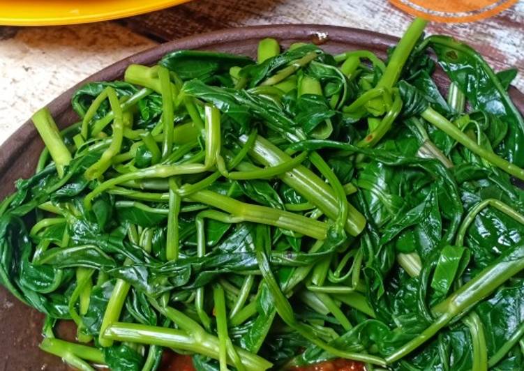 Bagaimana Memasak 23. B. Kangkung Brambang Asem Jadi, Menggugah Selera