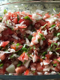 Una foto de Pico de Gallo o Salsa Mexicana (sin chile)