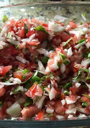 Una foto de Pico de Gallo o Salsa Mexicana (sin chile)