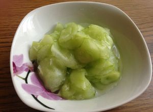 Ecetes uborkasaláta recept fotója