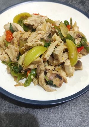 Foto resep Tumis dada ayam cabe ijo