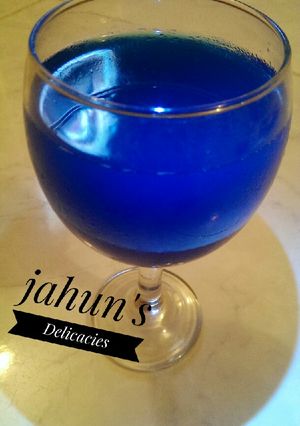 A picture of Electric Blue Lemonade.