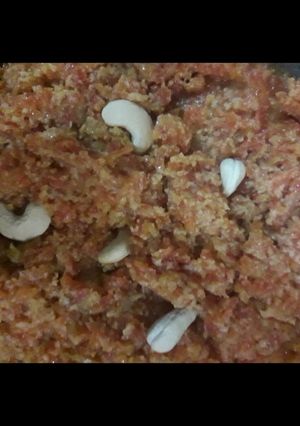 गाजर का हलवा (gajar ka halwa recipe in Hindi) रेसिपी मुख्य फोटो