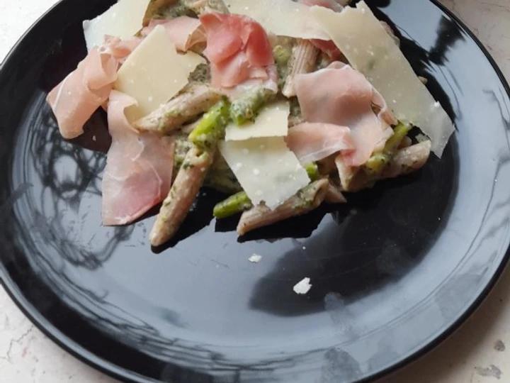 Easy Ways Prepare Recipes Aspargus pasta with cured ham and chervil the Delicious Tasty.