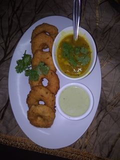 મેંદુવડા (Mendu Vada Recipe In Gujarati) રેસીપી મુખ્ય ફોટો