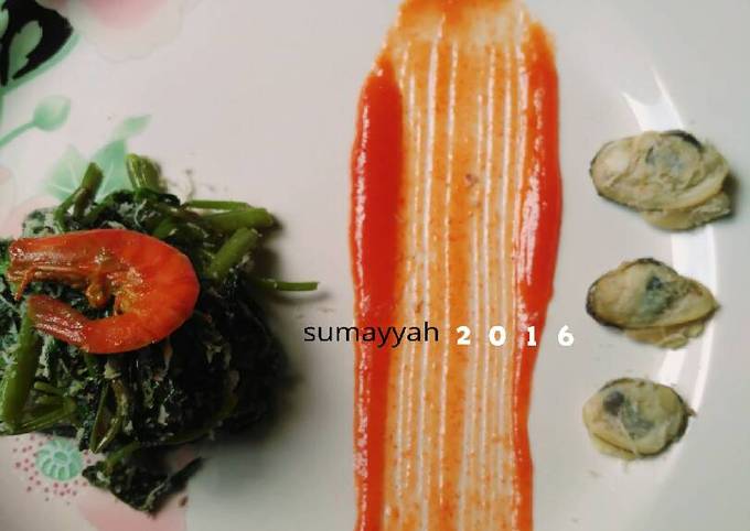 Langkah Mudah untuk Menyiapkan Lawa&#39; kangkung kerang (Urap ala aku), Lezat Sekali