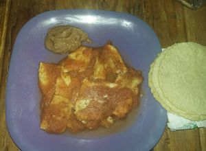 Una foto de Huevos a caballo