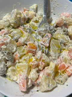 Una foto de Ensaladilla con gambas