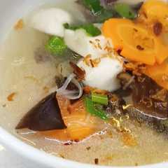 A picture of Sup Tekwan.
